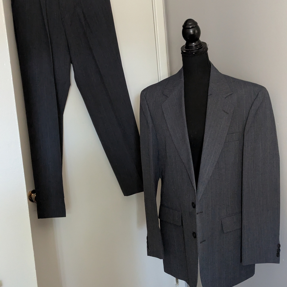 Haggar Men's Dark Gray Pinstripe Two-Piece Suit